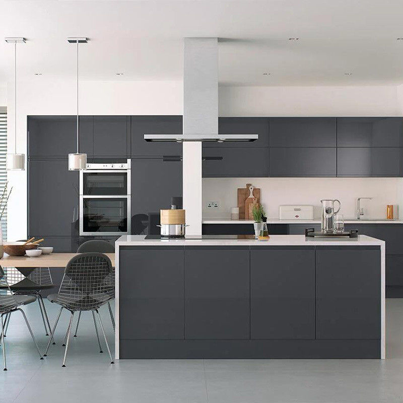 Модульные кухонные шкафы YALIG с оборудованием и ящиками Blum