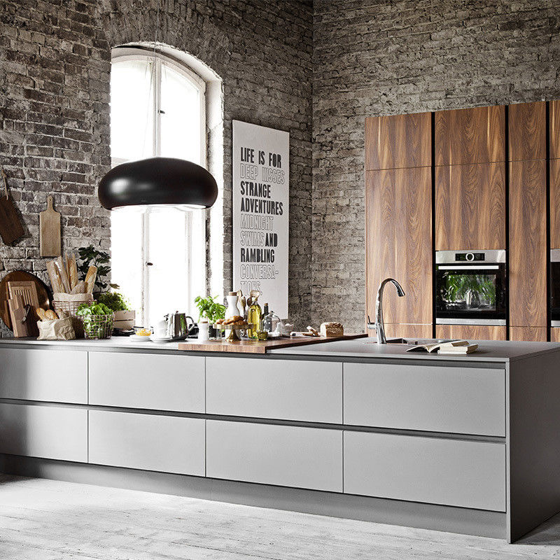 Модульные кухонные шкафы YALIG с оборудованием и ящиками Blum