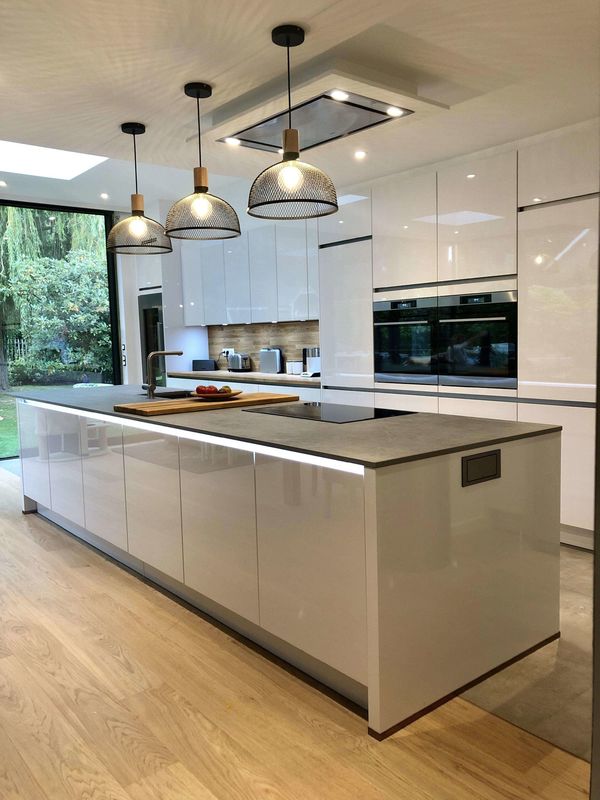 Blum Hardware Современный дизайн Light Box Кухонный шкаф для цветного дизайна маленькой кухни