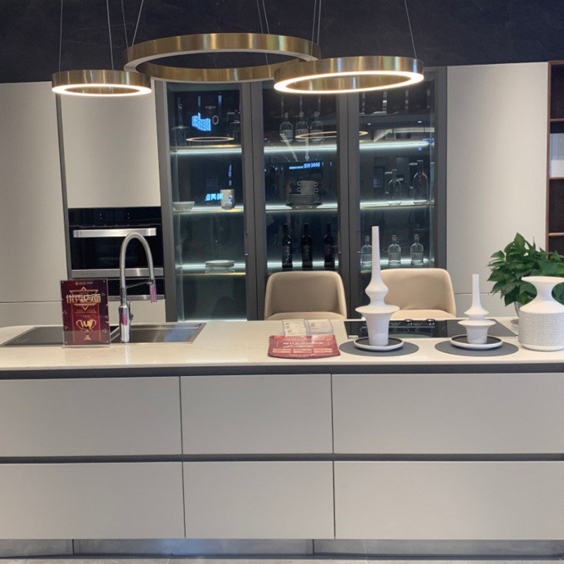 Настройки кухонных шкафов на современную кухню