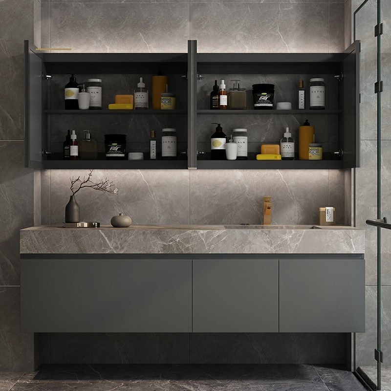 Настройка ванной комнаты с одноразовым раковиной с зеркалом в современном стиле