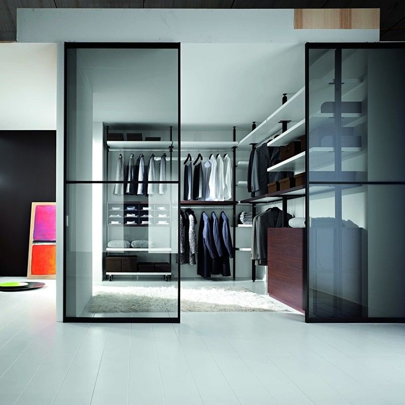 Современный конвертируемый YALIG Pole System Walk In Room Кабинет открытого стиля Большие шкафы